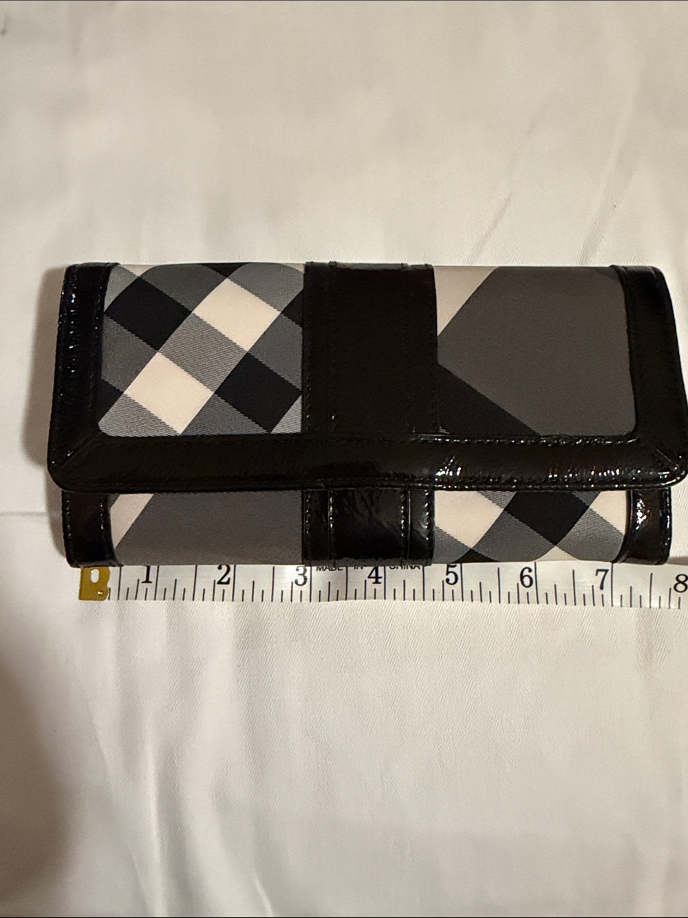 Burberry Beat Check Penrose Continental Wallet - Picture 8 of 14